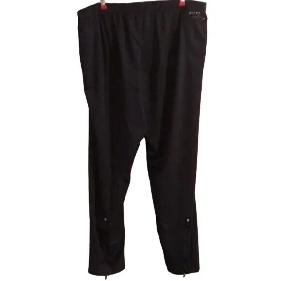 Nike Dri-Fit Men's Elastic Waistband with Drawstring, Front and Back Zip Pockets